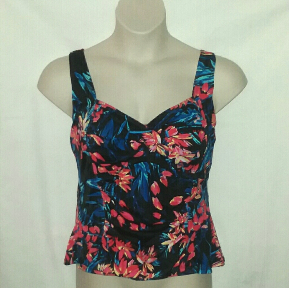 Swimsuits For All Size 16 Floral Swim Top